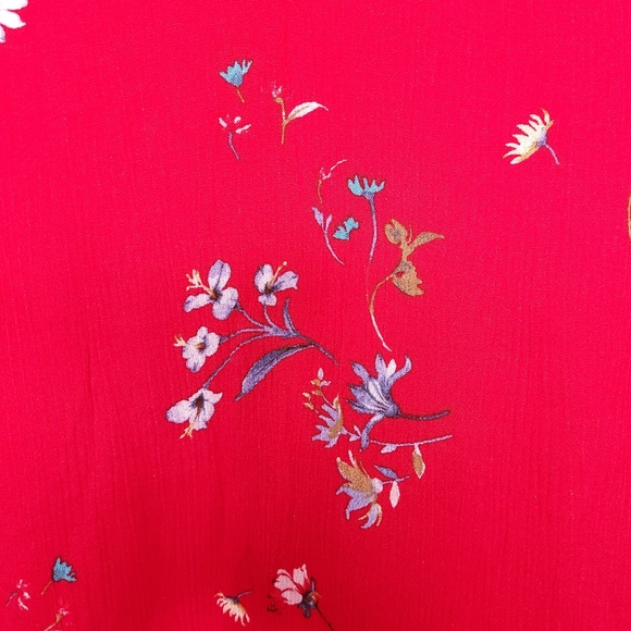 TORRID Women's Red Floral Short Sleeve Blouse Size 0 - Picture 7 of 10